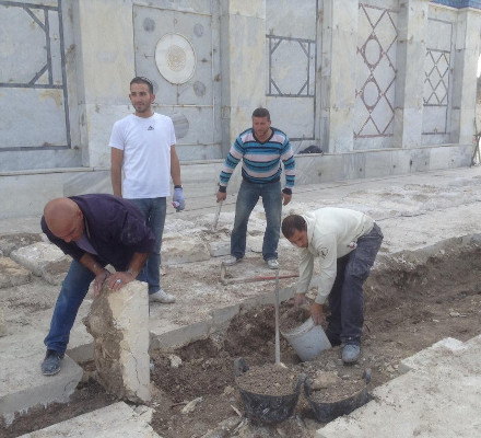 Digging trench on Temple Mount